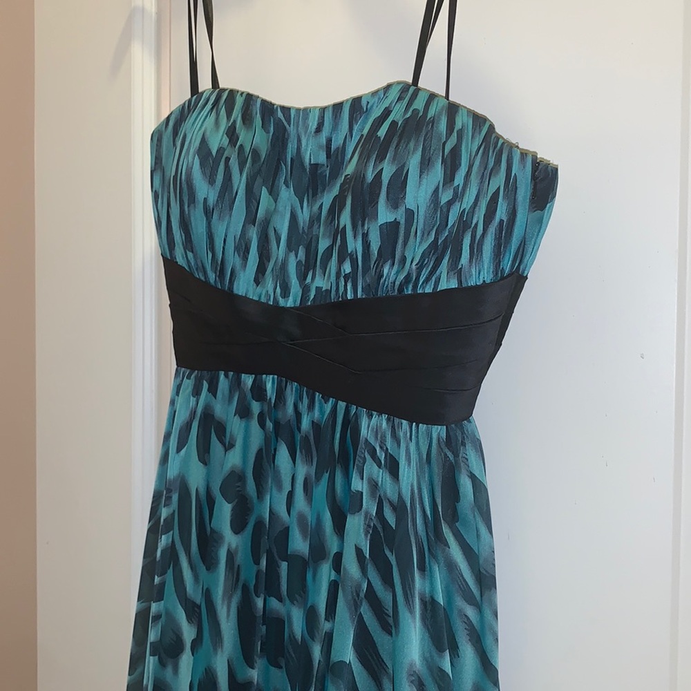 La Femme Formal Gown ๐ - Picture 2 of 9